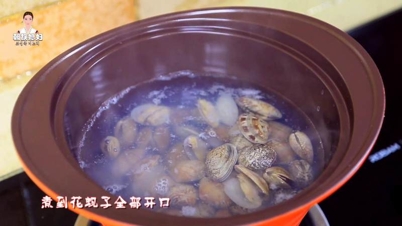 Steps for Making Spicy Cabbage Noodle Soup