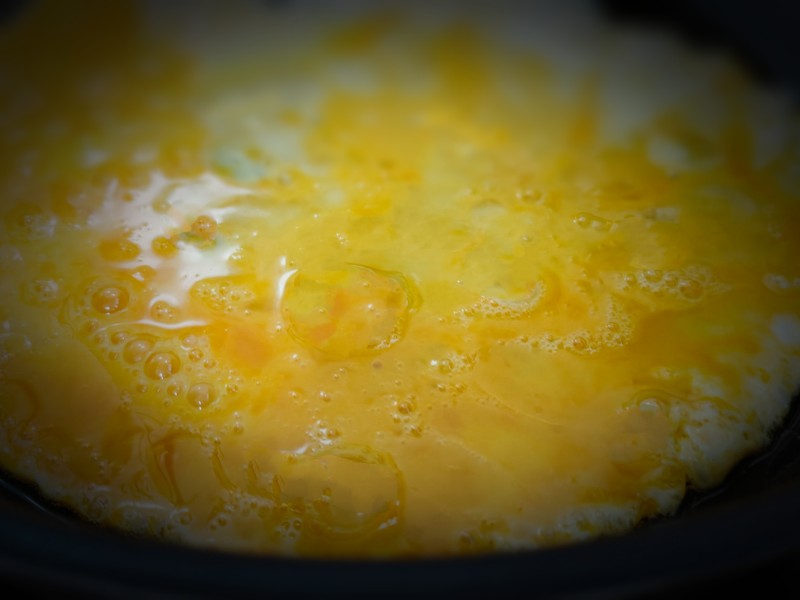 Steps for Stir-fried Broad Beans with Eggs