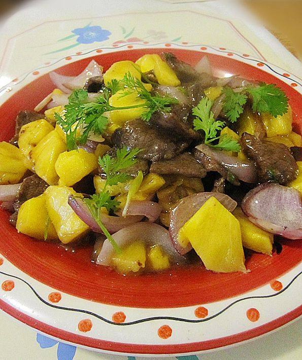 Pineapple Stir-Fried Beef