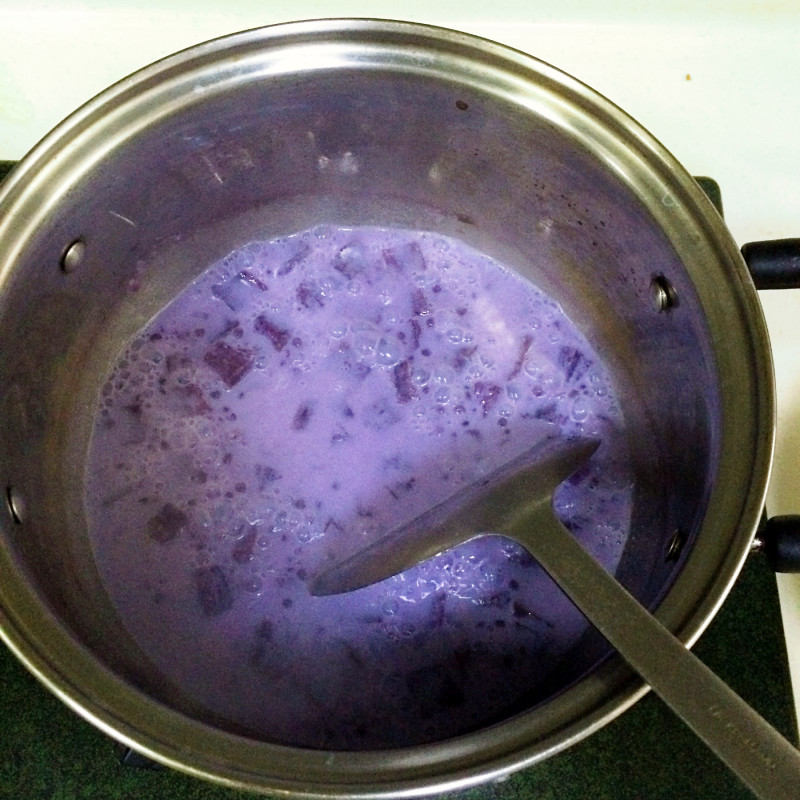 Steps for Making Purple Sweet Potato Milk Tapioca Pudding