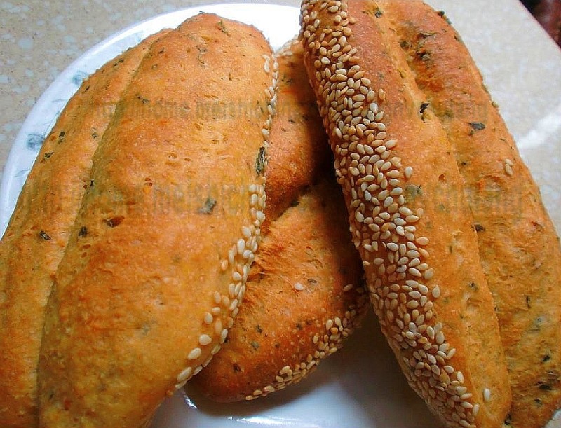 Vegan Soy Milk Tomato Sesame Bread