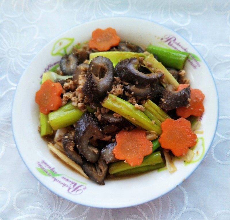 Minced Meat and Sea Cucumber