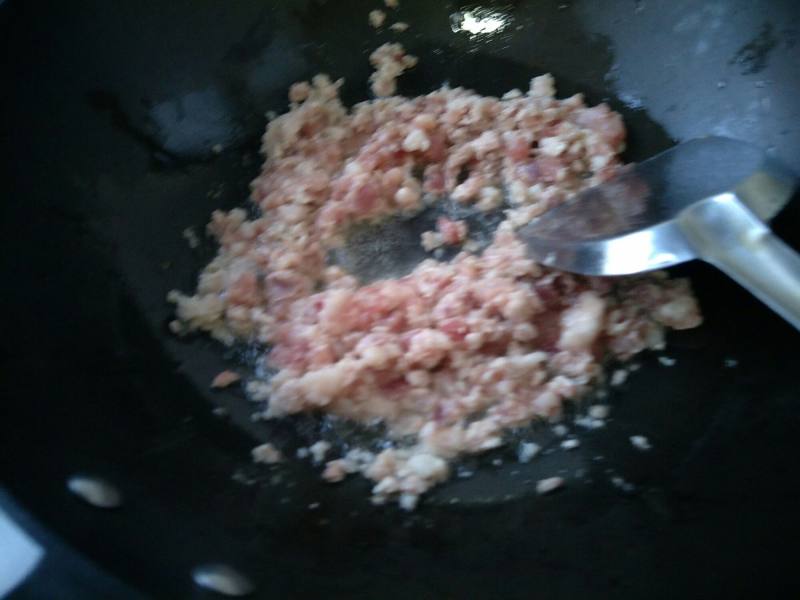 Steps for cooking Minced Meat and Sea Cucumber