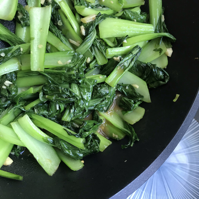 Garlic Stir-Fried Vegetables Preparation Steps