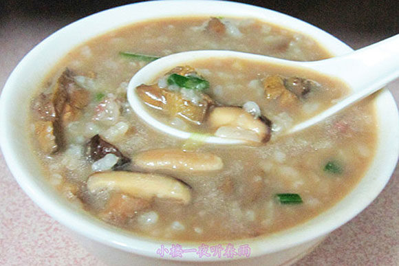 Quick Late-Night Snack—Mushroom and Chicken Gizzard Congee