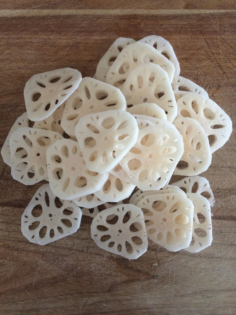 Steps for Making Lotus Root Chips with Osmanthus and Fruit Jelly