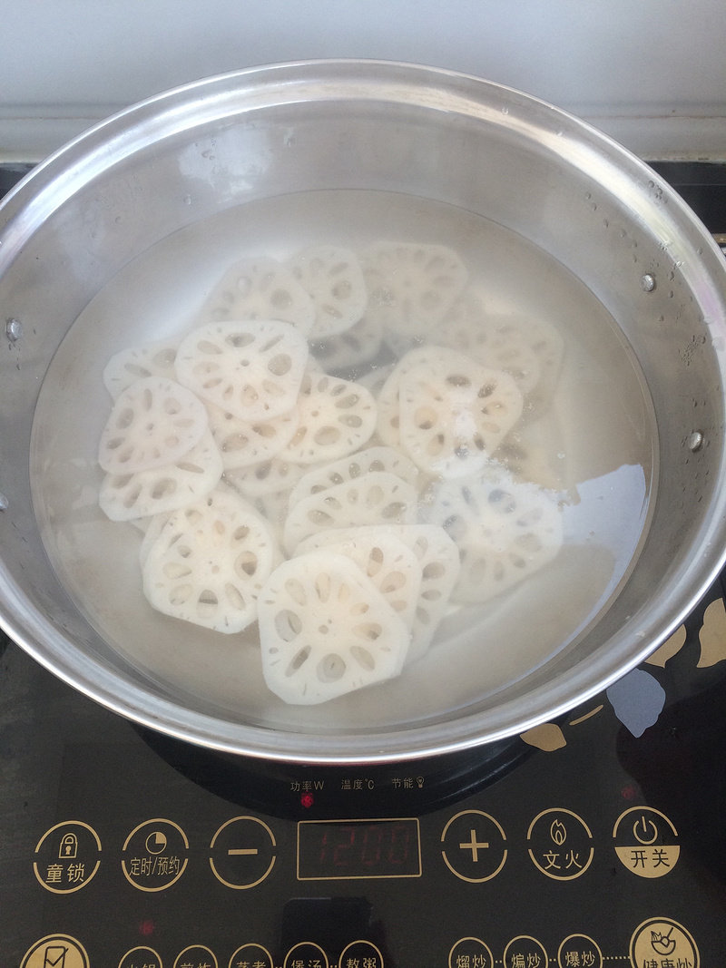 Steps for Making Lotus Root Chips with Osmanthus and Fruit Jelly