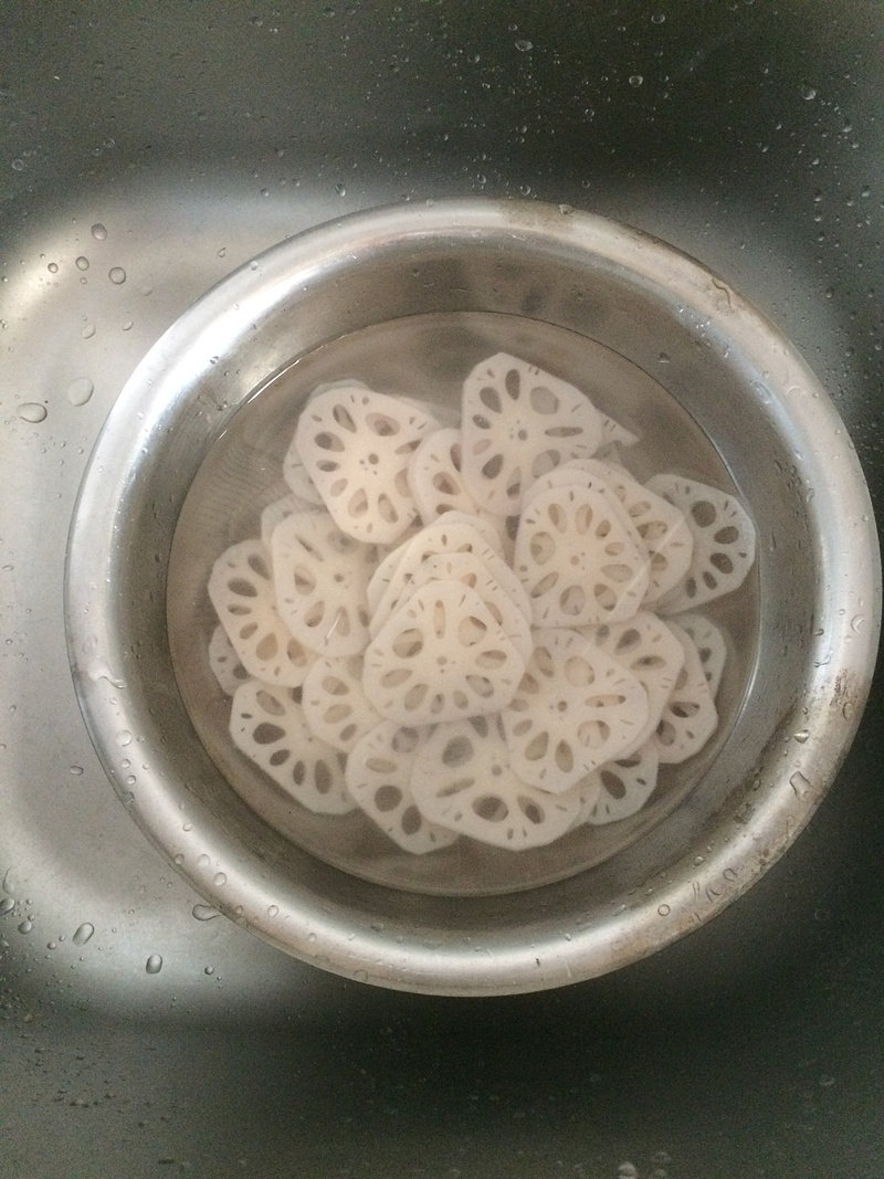 Steps for Making Lotus Root Chips with Osmanthus and Fruit Jelly