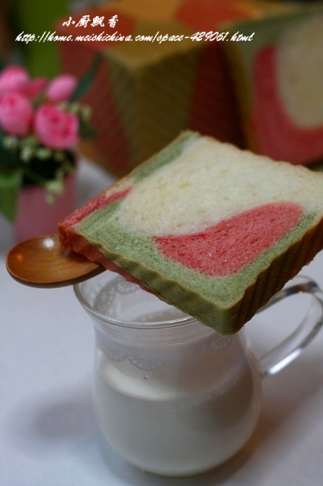 Beautiful Toast - Three-color Toast
