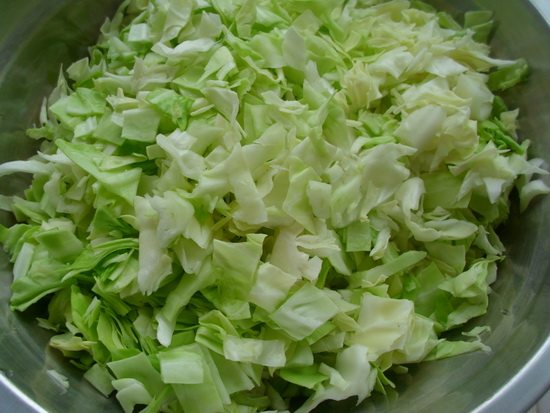 Steps for Making Cabbage and Egg Fried Rice