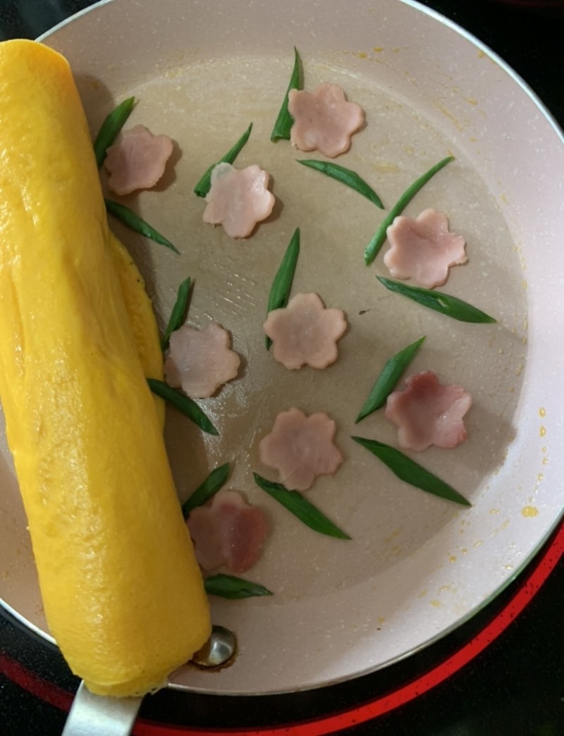 Steps to Make Sausage and Pork Floss Two-Tone Egg Roll