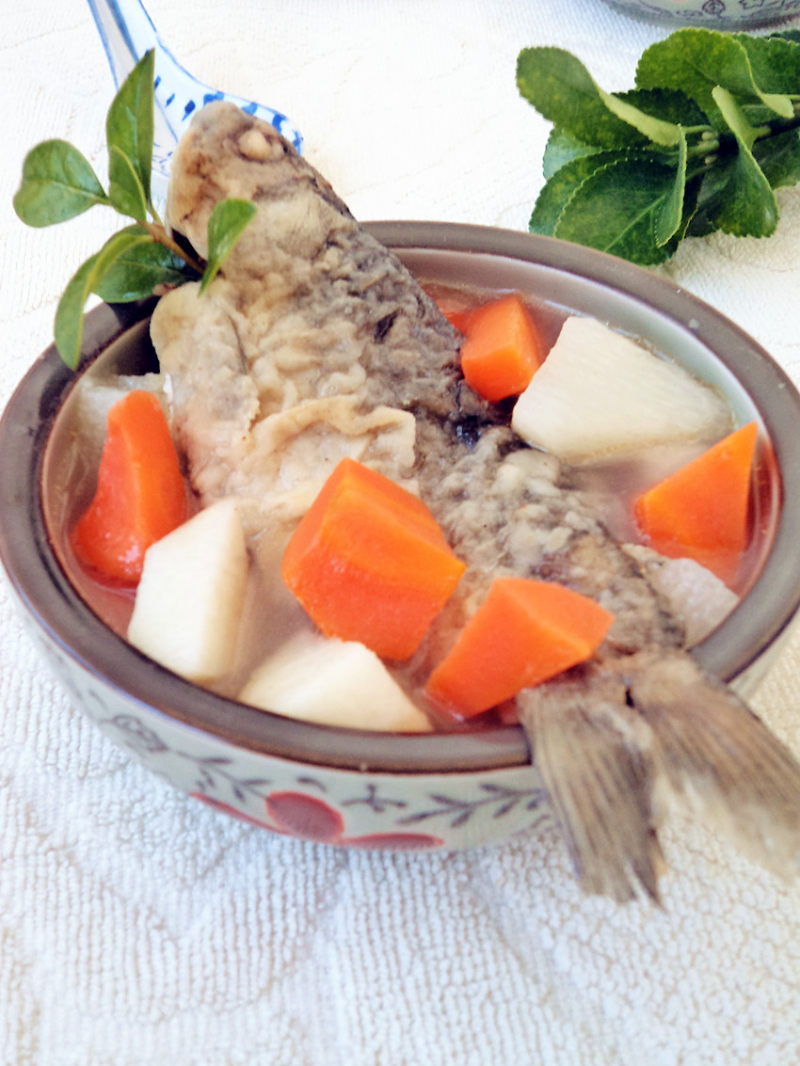 Carrot and Yam Crucian Carp Soup