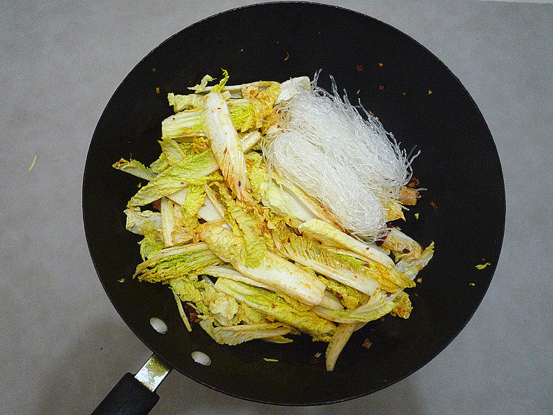 Steps for Stir-fried Vermicelli with Baby Bok Choy