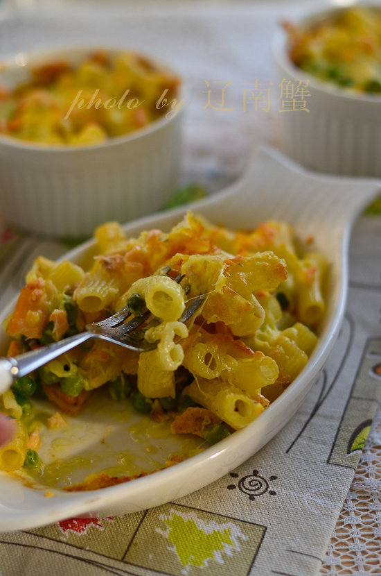 Salmon Cheese Pasta