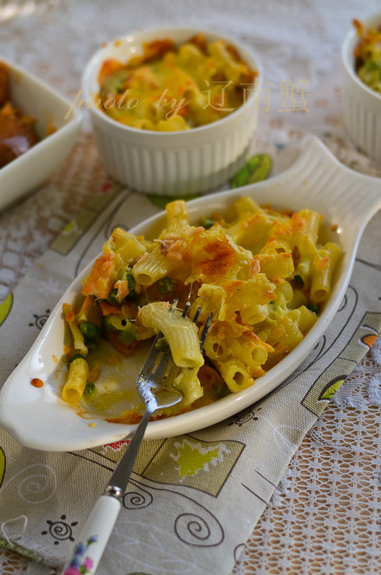 Salmon Cheese Pasta