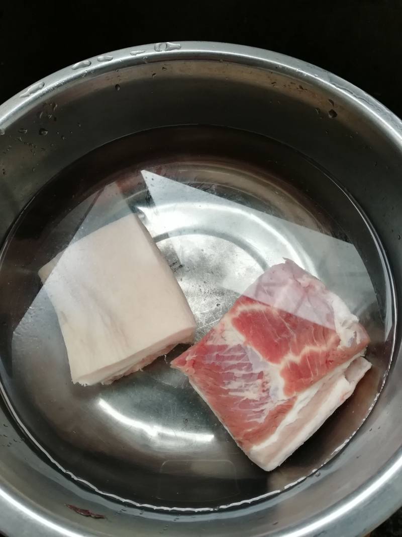 Steps for Cooking Hometown Braised Pork Belly