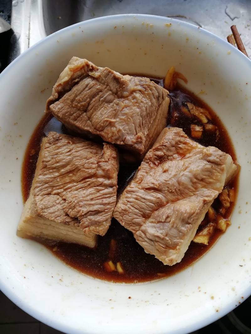 Steps for Cooking Hometown Braised Pork Belly