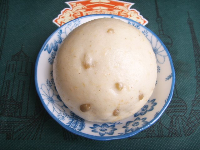 Oat and Sunflower Seed Steamed Buns