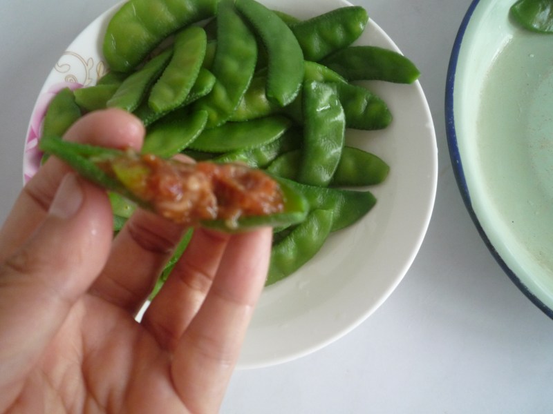 Steps for Cooking Crispy Stuffed Cat Ear Beans