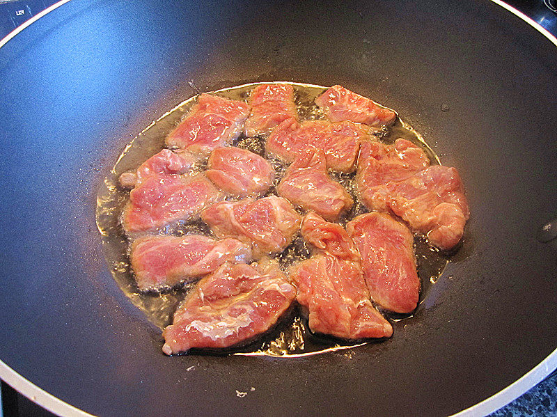 Tomato Sauce Braised Fried Pork Cooking Steps