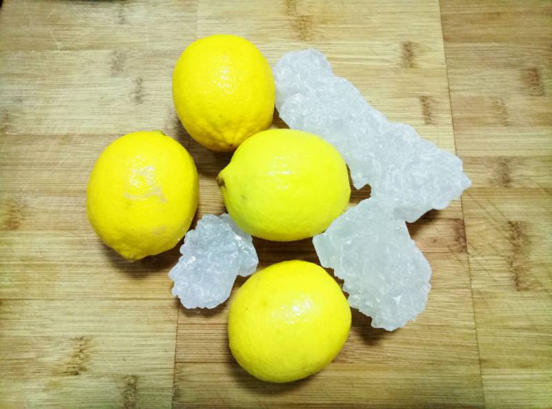 Steps for Making Lemon and Rock Sugar Jelly