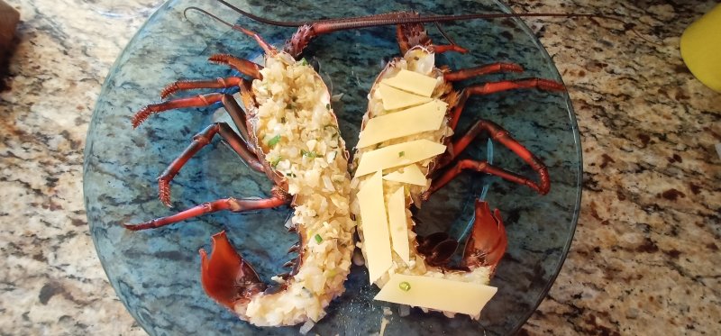 Garlic Cheese Lobster Cooking Steps