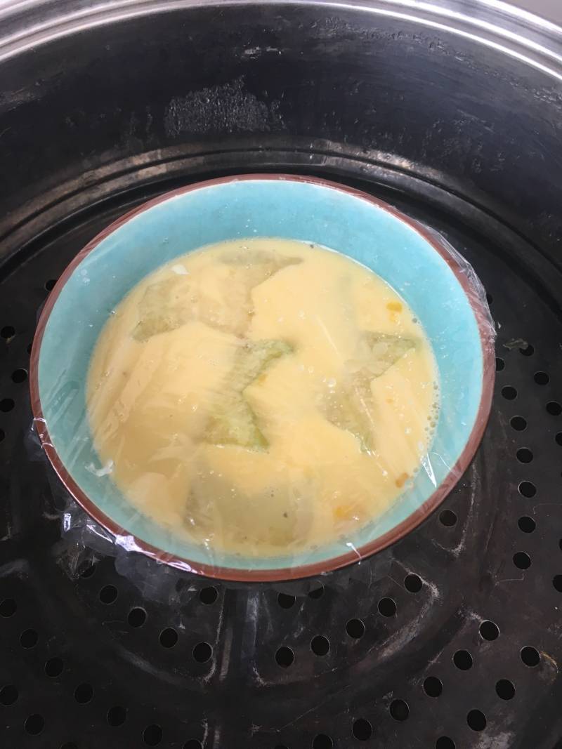 Step-by-Step Process of Making Milk and Starfruit Steamed Egg