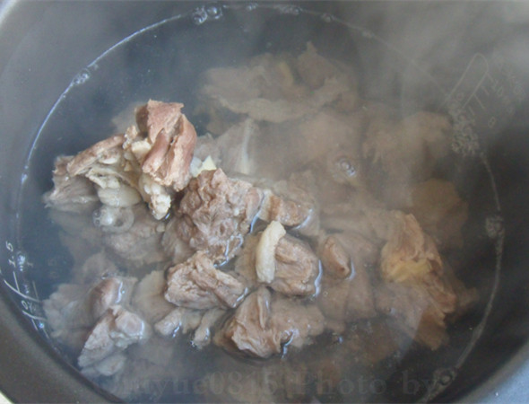 Steps for cooking Braised Lamb with White Radish