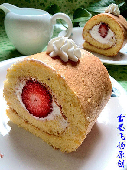 Strawberry Cake Roll