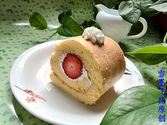 Strawberry Cake Roll