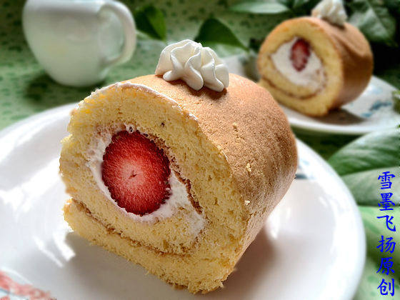 Strawberry Cake Roll