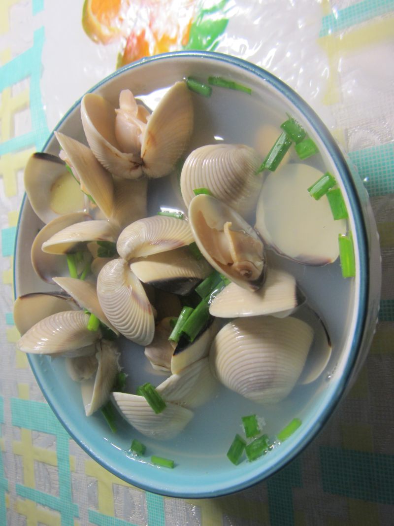 Boiled White Clams