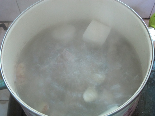 Steps for Making Family Version Pork Bone Broth