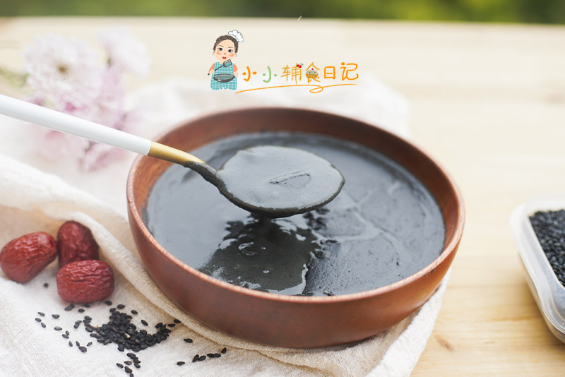 Red Date and Black Sesame Porridge for Babies Over 6 Months