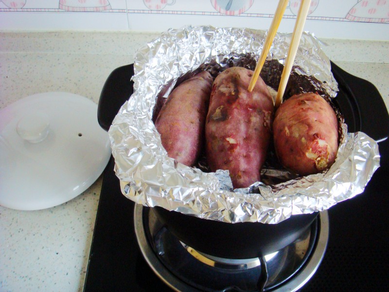 Steps for making Heile Sandpot Roasted Sweet Potatoes