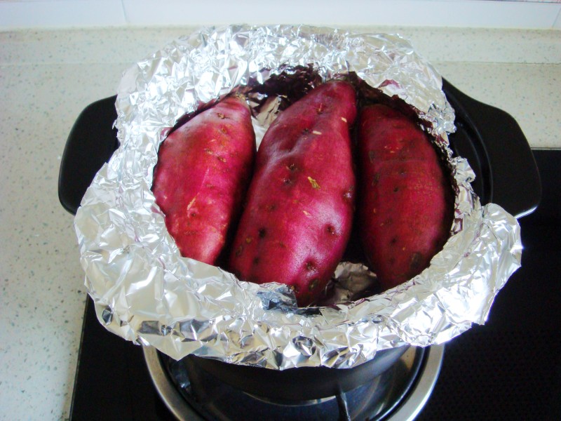 Steps for making Heile Sandpot Roasted Sweet Potatoes