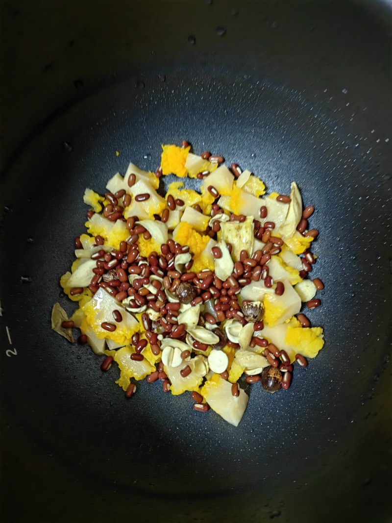 Steps for Making Red Bean and Tremella Soup