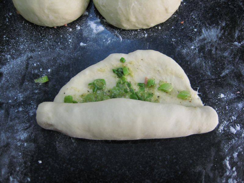 Steps for Making Countryside Black Pepper and Scallion Bread