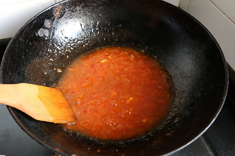 Steps for cooking Thai-style Braised Sea Bass