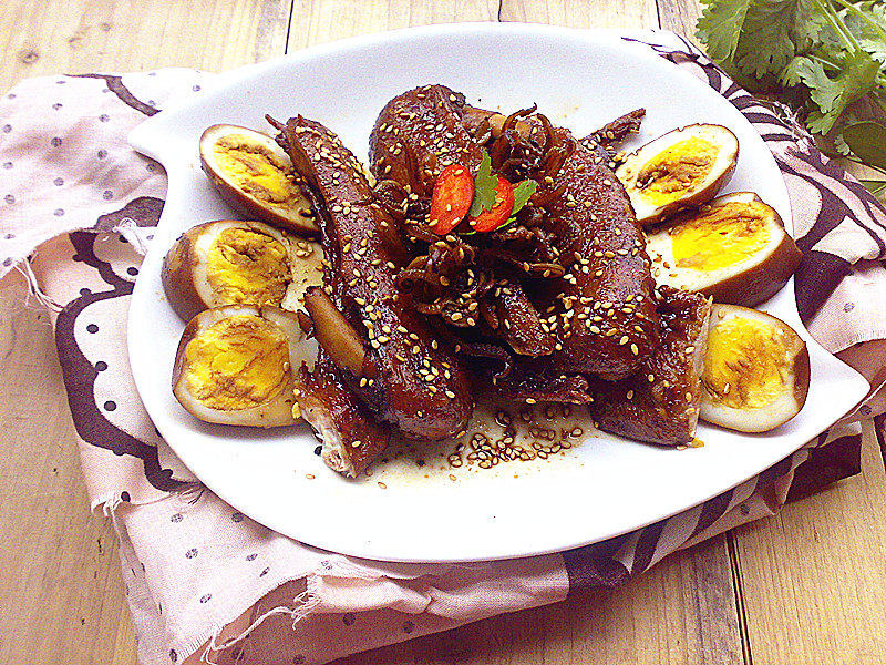 Five-Spice Braised Duck Wings