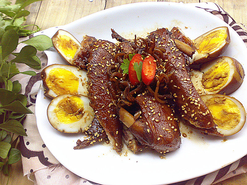 Five-Spice Braised Duck Wings