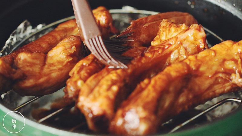 Simple Version of Roasted Ribs with Enamel Pot by Yichu - Roasted Ribs Step by Step