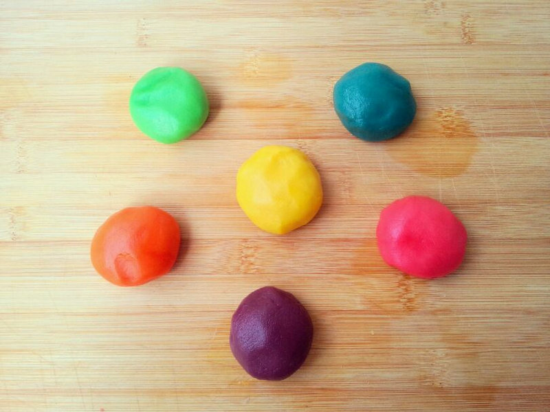 Yingtai Gourmet Club Healing Rainbow Cookies Making Steps