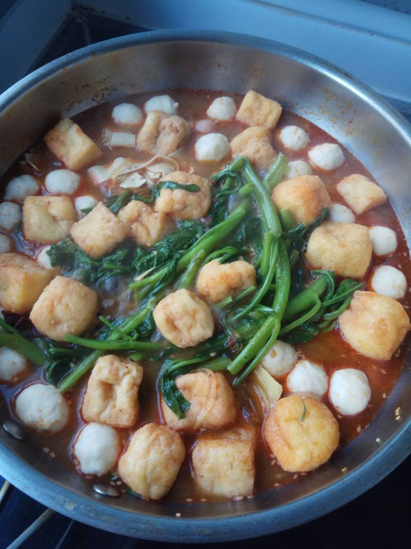 Steps for Making Spicy Hot Pot