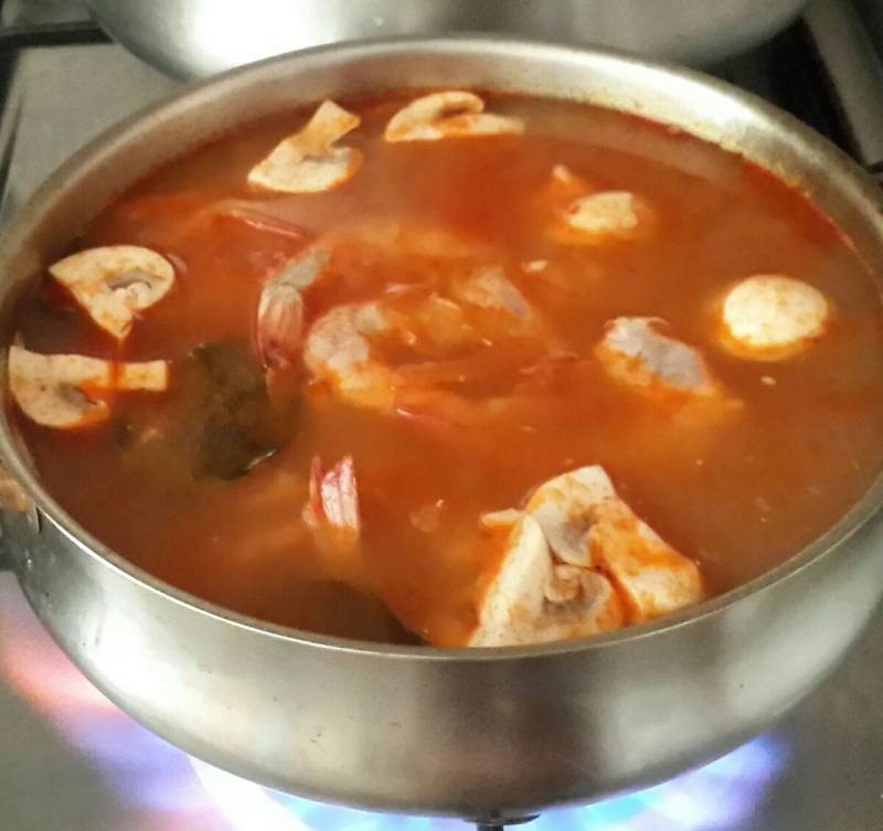 Steps to make Tom Yum Soup