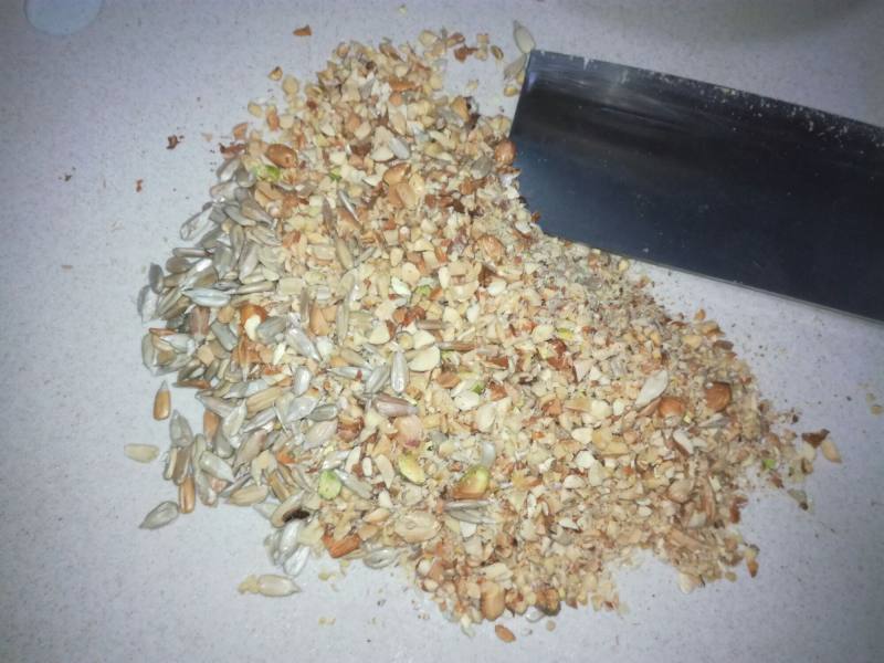 Steps for Making Nutty Oat Bars