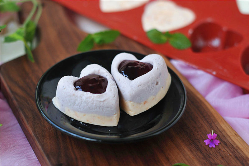 The Taste of Love, It's Sweet and Sour - Heart-Shaped Blueberry Mousse