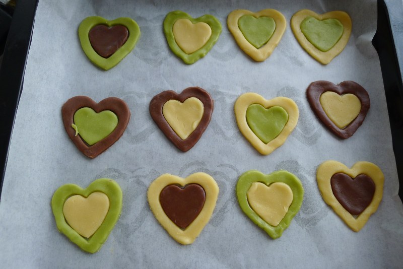 Steps for Making Three-color Double Heart Cookies